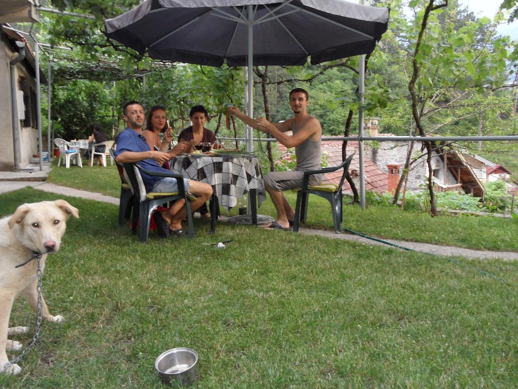 Guest House Konjic Ngoại thất bức ảnh