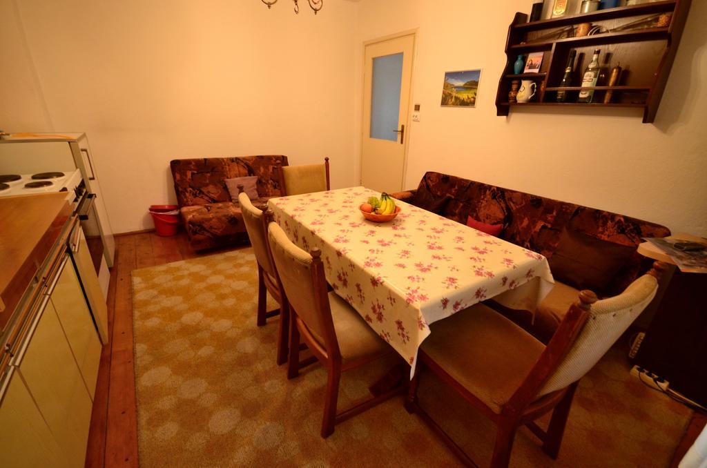Guest House Konjic Ngoại thất bức ảnh