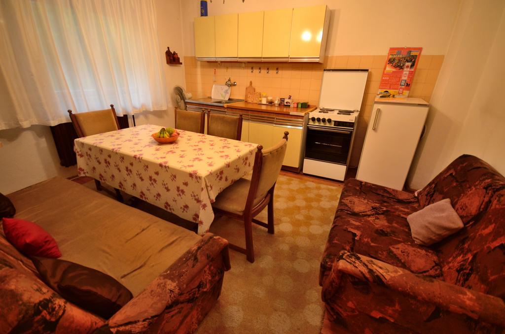 Guest House Konjic Ngoại thất bức ảnh