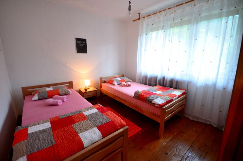 Guest House Konjic Ngoại thất bức ảnh