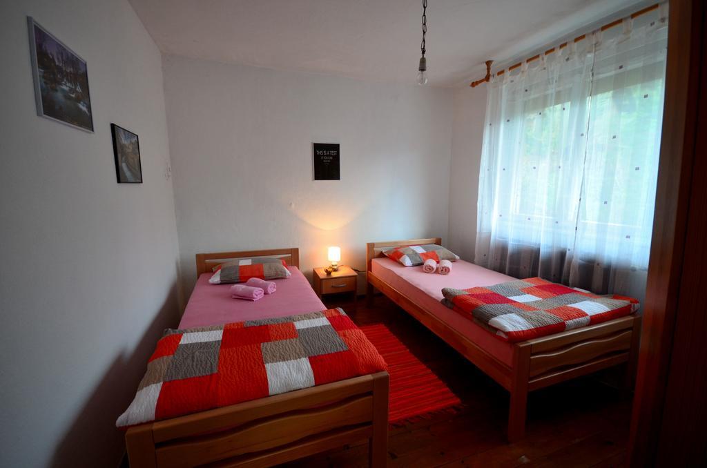 Guest House Konjic Ngoại thất bức ảnh
