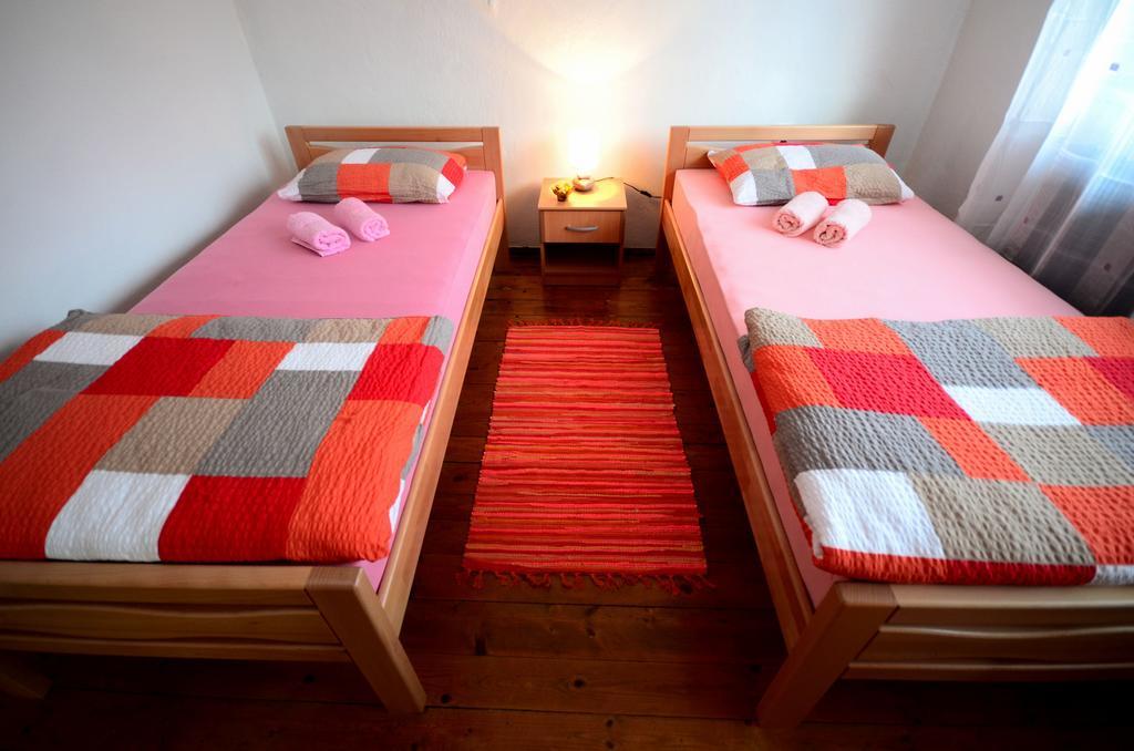 Guest House Konjic Ngoại thất bức ảnh