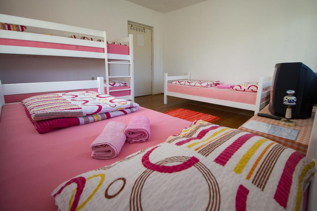 Guest House Konjic Ngoại thất bức ảnh